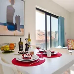 Ocean Scene 2 Bed شقة