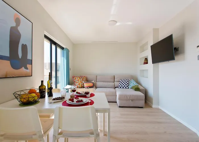 Ocean Scene 2 Bed Oporto