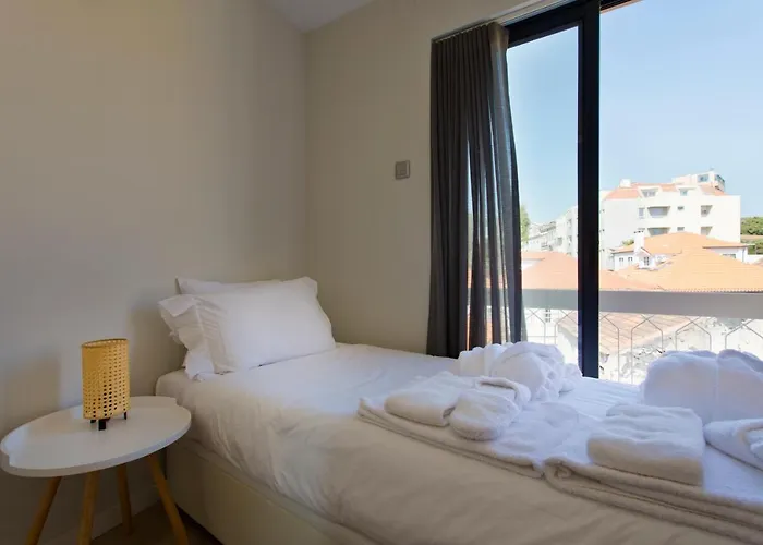 Apartment Ocean Scene 2 Bed