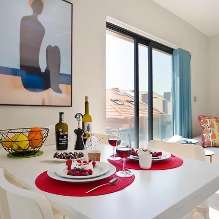 Ocean Scene 2 Bed Daire